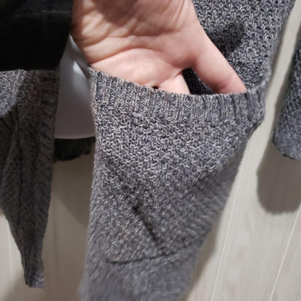 BDG sweater - Picture 4 of 6